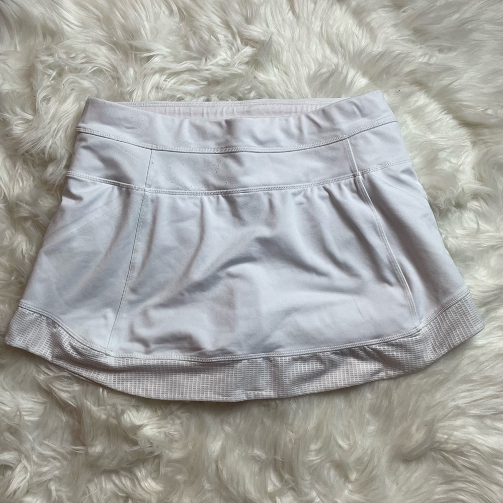Athleta Anna Skort White Tennis Skirt Shorts #475255 Women’s Medium Ball Pockets